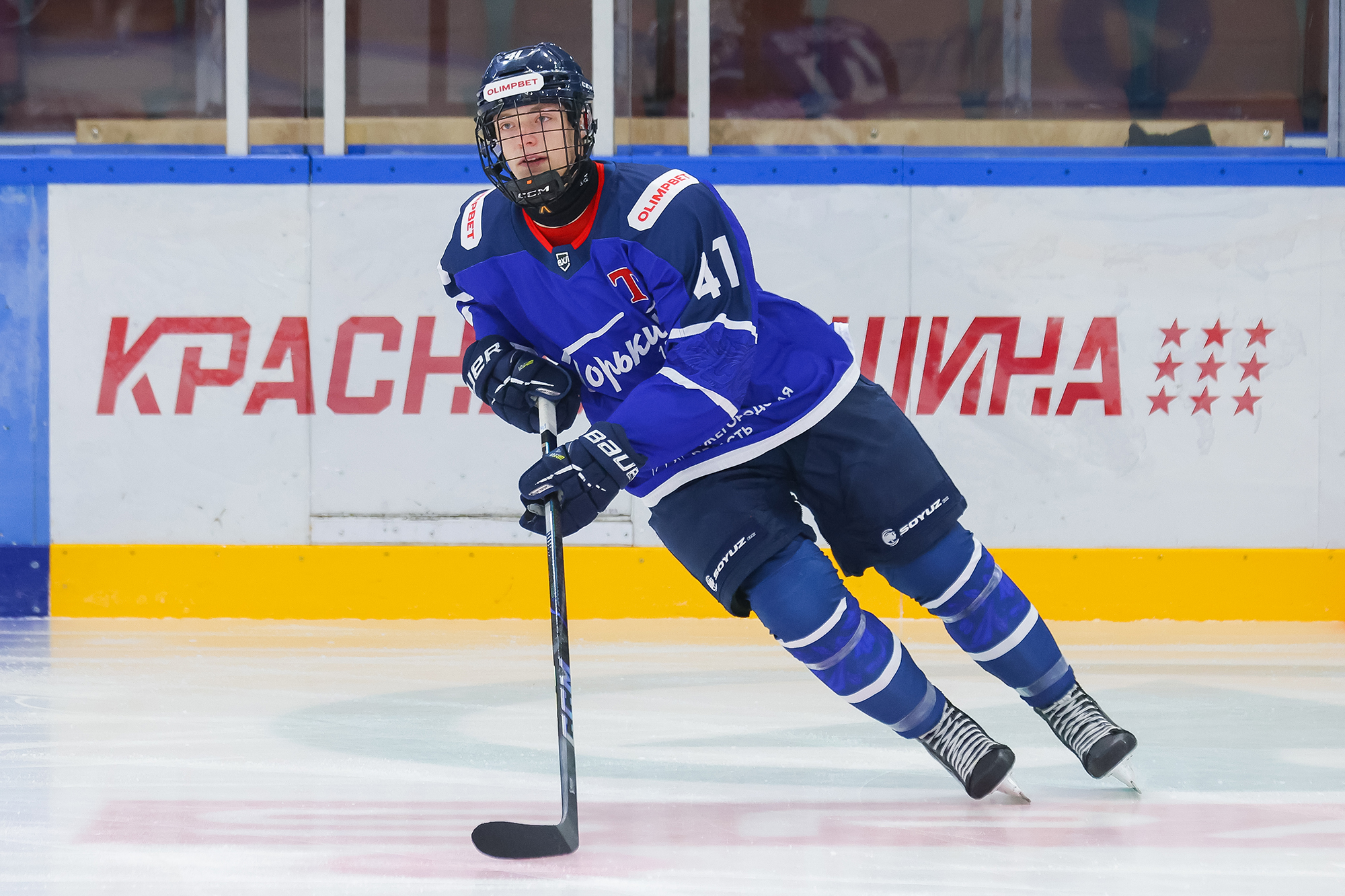 Виктор Фёдоров: «На льду всегда остаюсь, дорабатываю какие-то броски, катание»