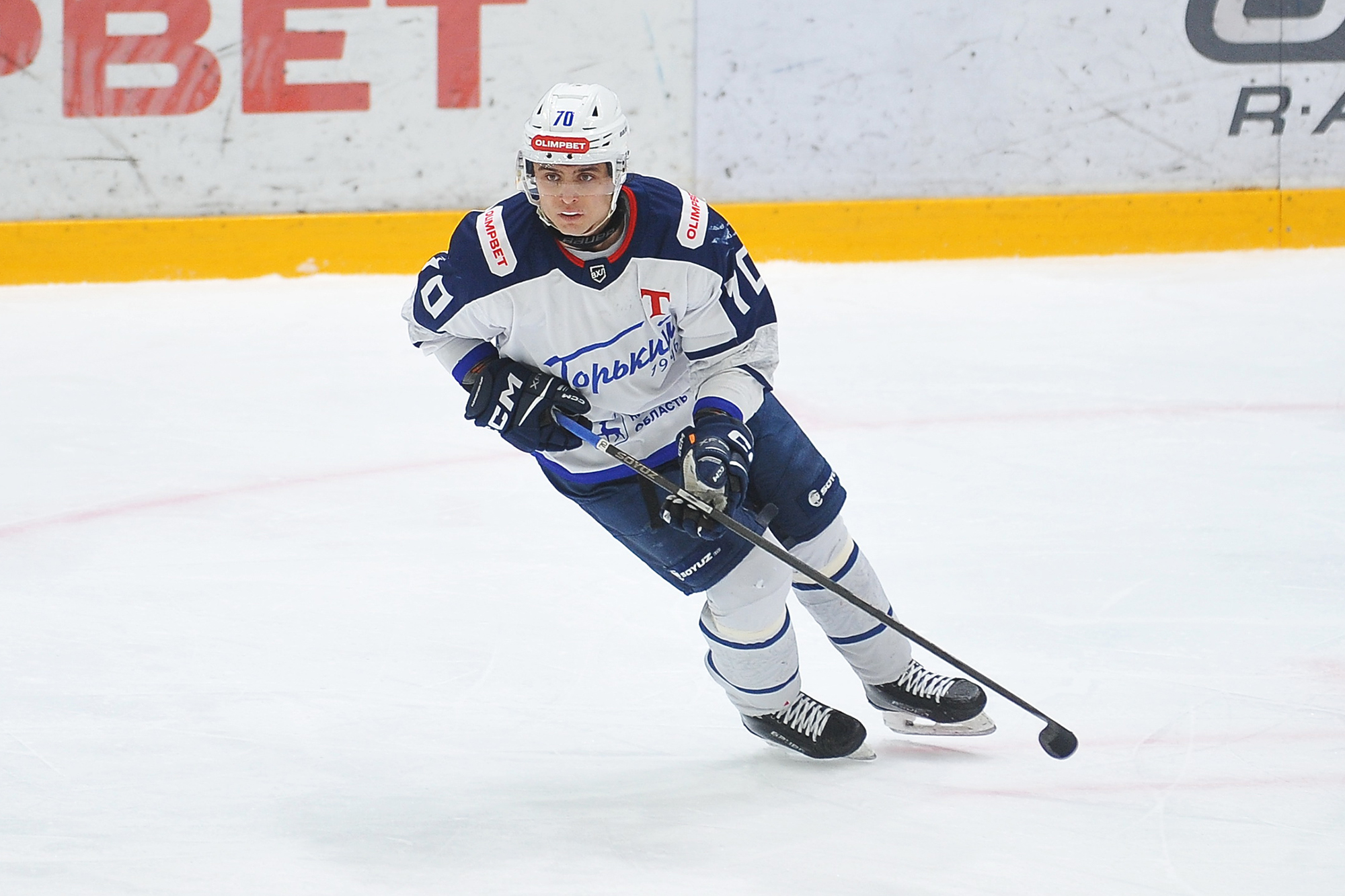 Защита титула начинается